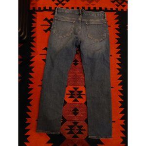 Banana Republic Men's Medium Blue Stretch Travel Jean. Waist 32 Length 30. Class